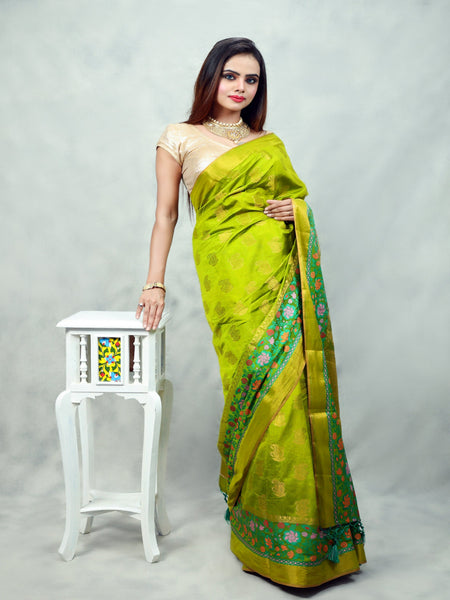 Reena Dwivedi In Banarsi Dupion Silk Saree With Matching Pallu. Available In 4 Colours.