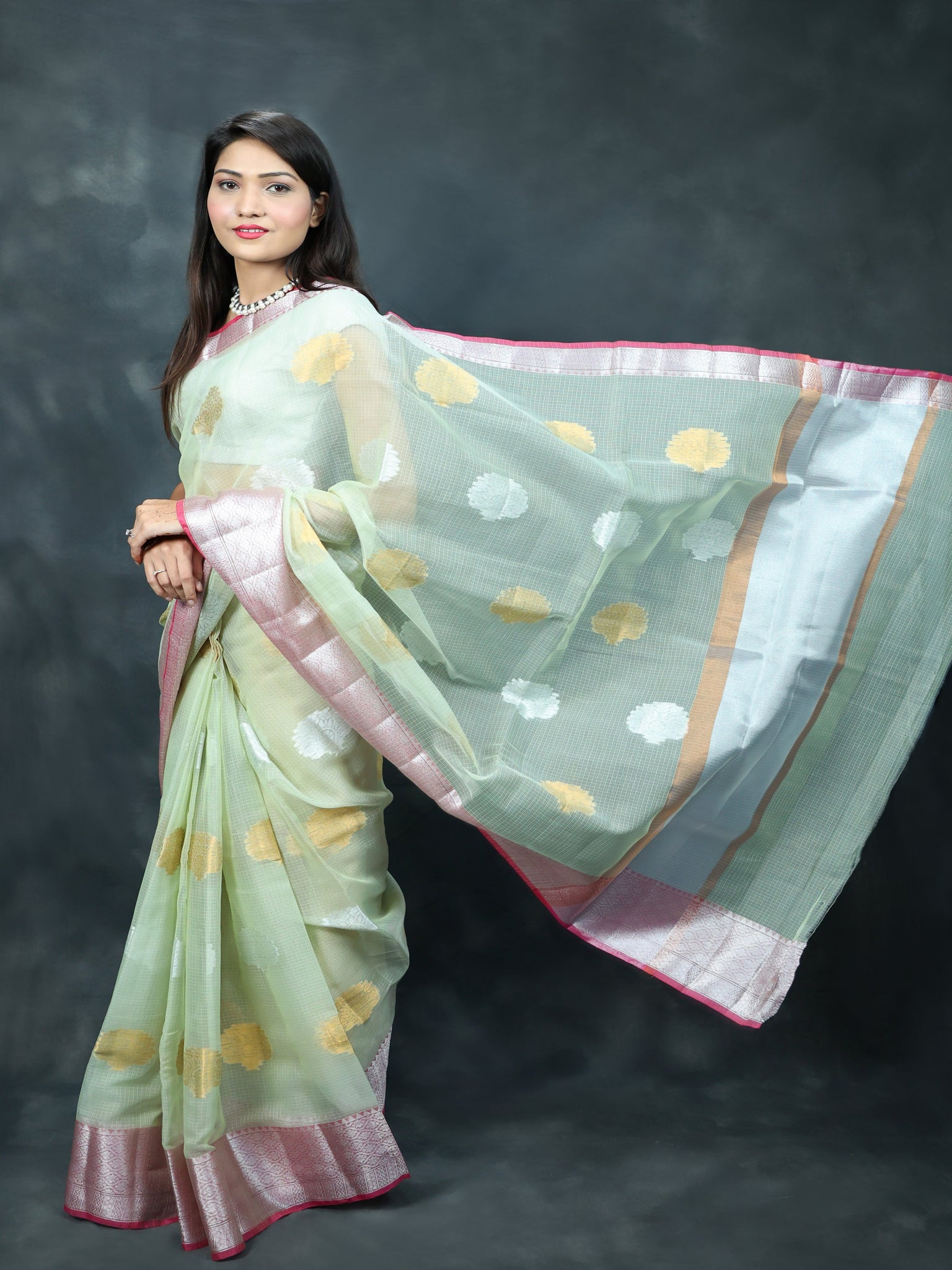 Reena Dwivedi In Kota Doria Silver and Gold Boota Saree With Matching Pallu. Available In 3 Colours.