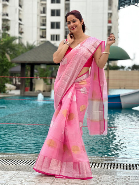 Reena Dwivedi In Kota Doria Silver and Gold Boota Saree With Matching Pallu. Available In 3 Colours.