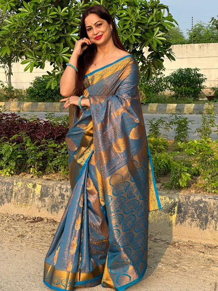 Reena Dwivedi In Kanjivaram Silk Designer Saree