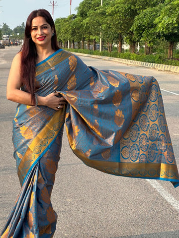 Reena Dwivedi In Kanjivaram Silk Designer Saree