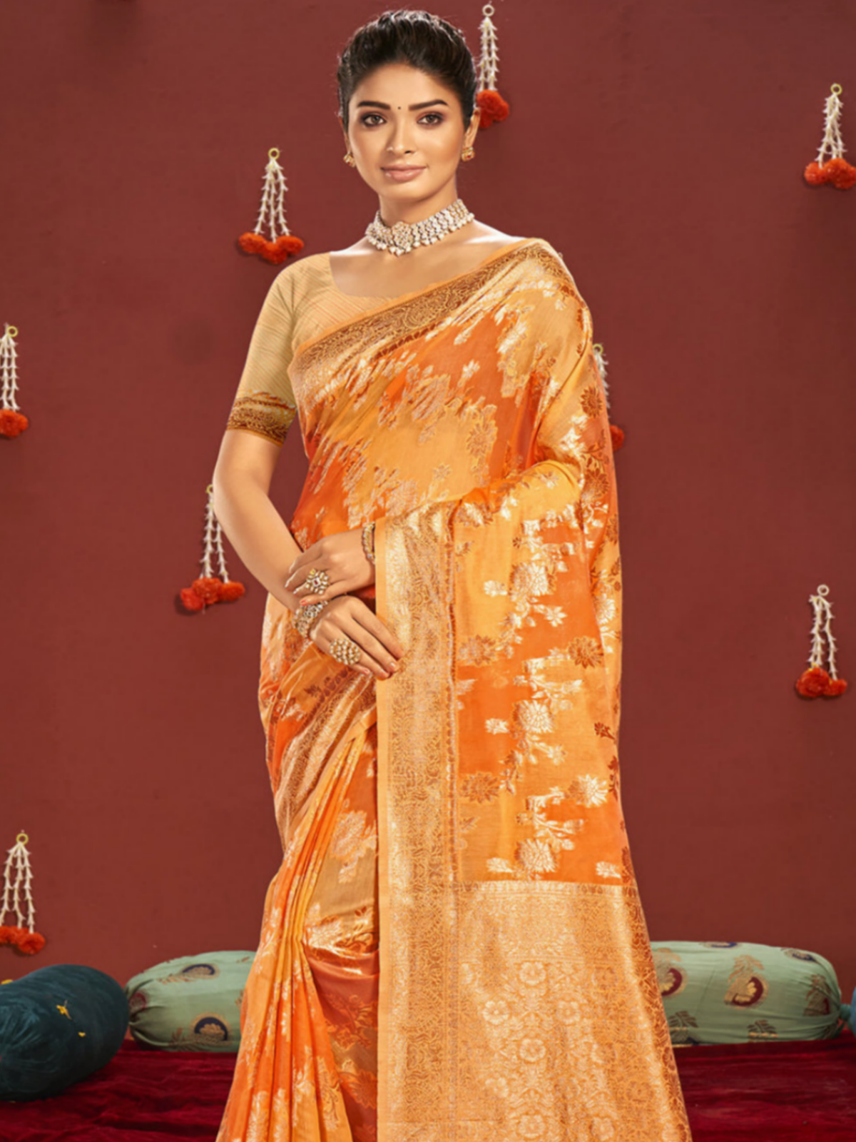 Reena Dwivedi In Banarsi Cotton Silk Designer Saree. Available In 6 Colours.