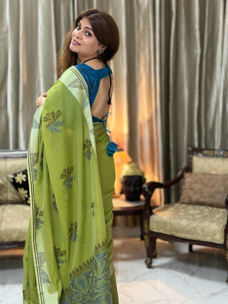 Naveena Kapoor In Chanderi Cotton Saree. Available In 3 Colours.