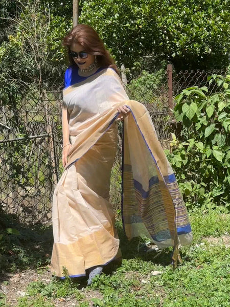 Naveena Kapoor In Blended Linen Saree. Available In 5 Different Palla And Border Colours.