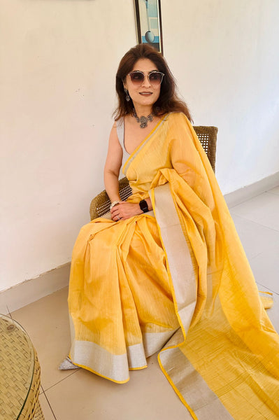 Naveena Kapoor In Linen Saree. Available In 2 Colours.