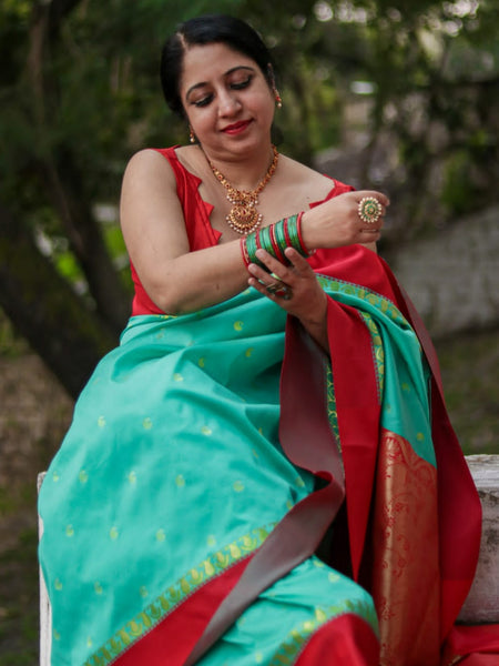 Ramya Pathak In Traditional Garad-Korial Bengali Silk Saree With Contrast Pallu. Available In 2 Colours.