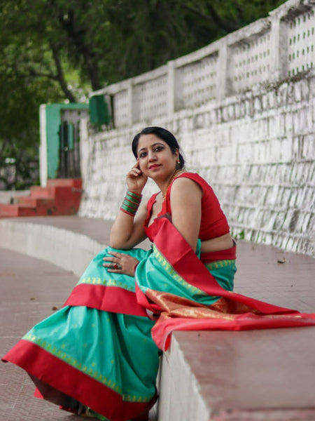 Ramya Pathak In Traditional Garad-Korial Bengali Silk Saree With Contrast Pallu. Available In 2 Colours.