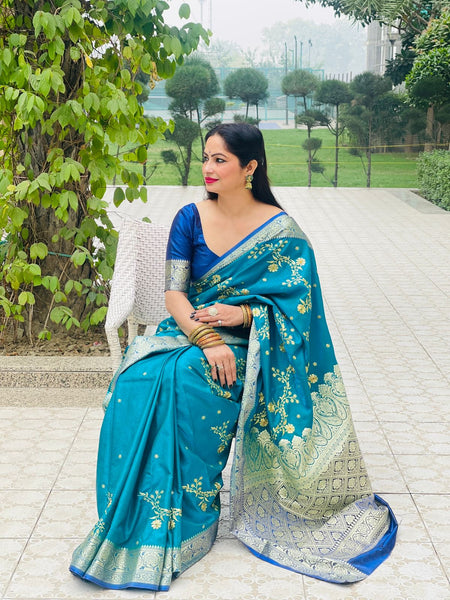 Reena Dwivedi In Handmade Designer Banarsi Silk Saree. Available In 5 Colours.