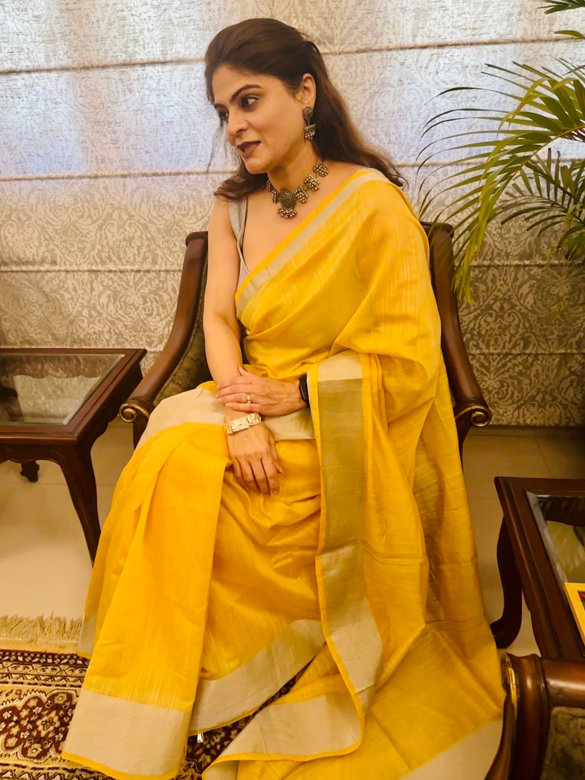 Naveena Kapoor In Linen Saree. Available In 2 Colours.