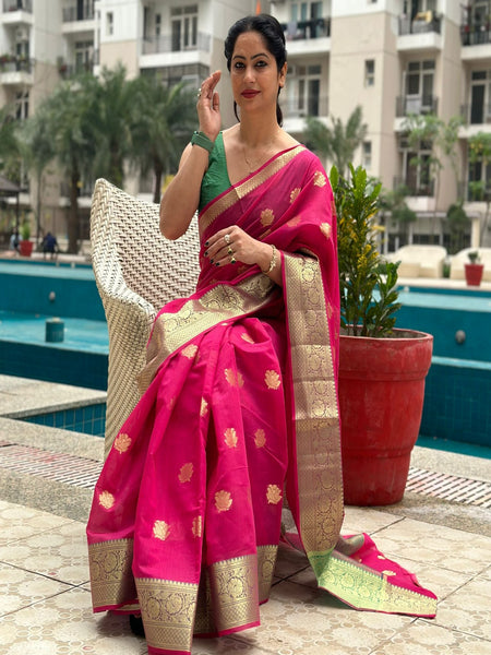 Reena Dwivedi In Designer Linen Saree With Zari Pallu. Available In 2 Colours