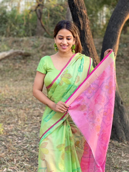 Megha Rathod In Green Cotton Silk Self Design Saree With Pink Pallu