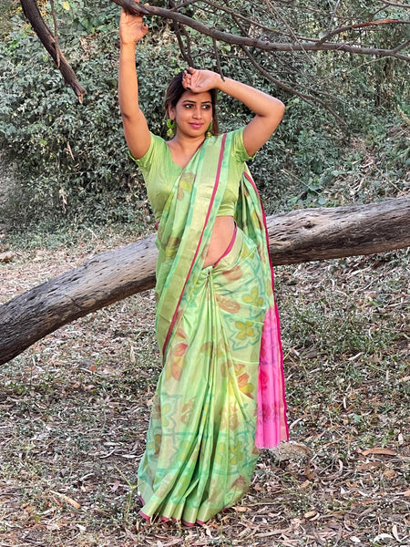 Megha Rathod In Green Cotton Silk Self Design Saree With Pink Pallu