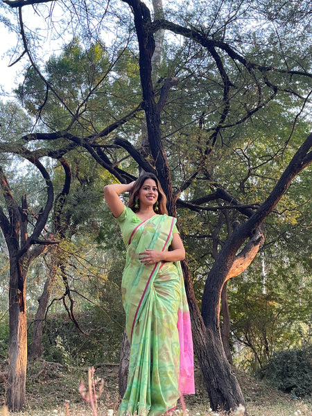 Megha Rathod In Green Cotton Silk Self Design Saree With Pink Pallu