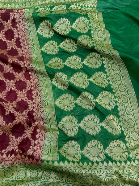 Auburn Georgette Sari In Allover Self Design And Green Pallu With Zari Work