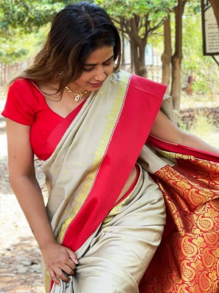 Megha Rathod In Traditional Garad-Korial Bengali Silk Saree With Contrast Pallu. Available In 4 Colours.