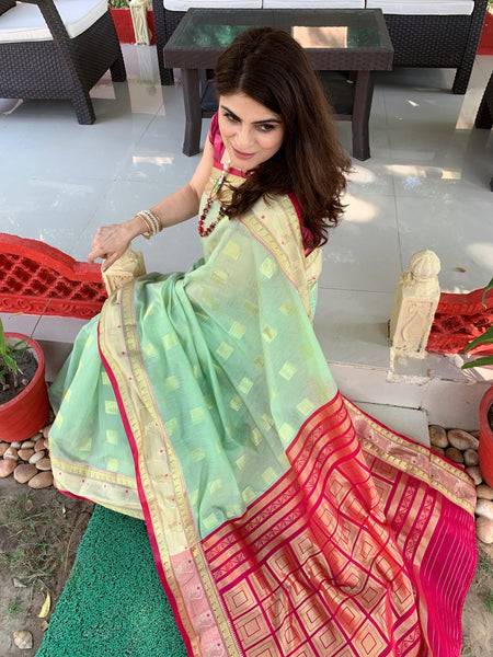 Naveena Kapoor In Chanderi Cotton Silk Golden Zari Designer Sari. Available In 7 Colours.