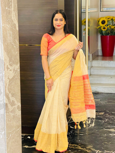 Reena Dwivedi In Blended Linen Silk Saree. Available In 5 Different Palla And Border Colours.