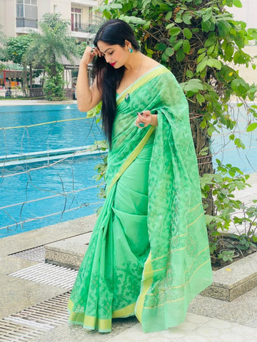 Reena Dwivedi In Chanderi Cotton Silk Self Design Saree. Available In 3 Colours.