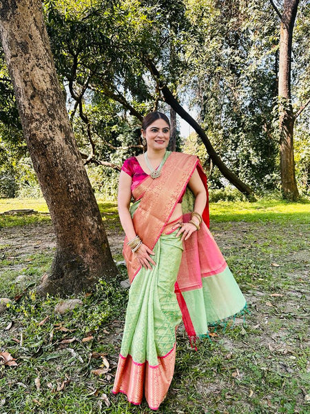 Naveena Kapoor In Banarsi Georgette Silk Sari. Available In 2 Colours
