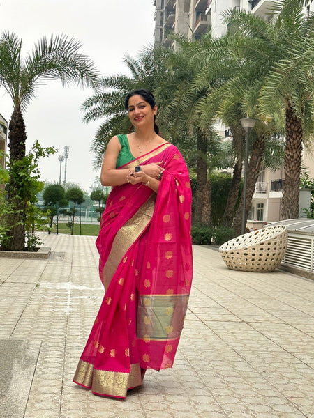 Reena Dwivedi In Designer Linen Saree With Zari Pallu. Available In 2 Colours