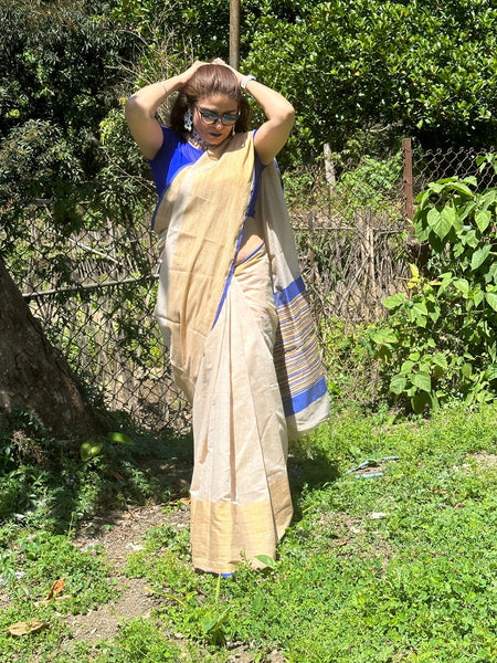 Naveena Kapoor In Blended Linen Saree. Available In 5 Different Palla And Border Colours.