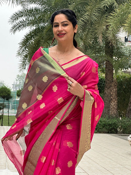 Reena Dwivedi In Designer Linen Saree With Zari Pallu. Available In 2 Colours